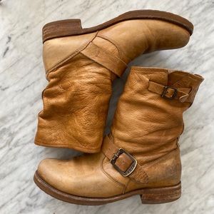 Frye Veronica Shortie Slouchy boot camel size 7.5